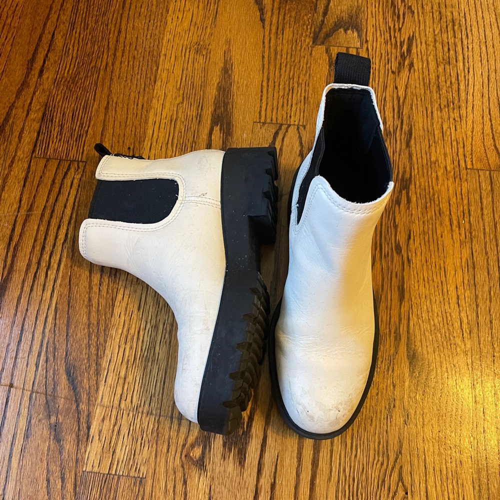 ugg white booties - Picture 3 of 3